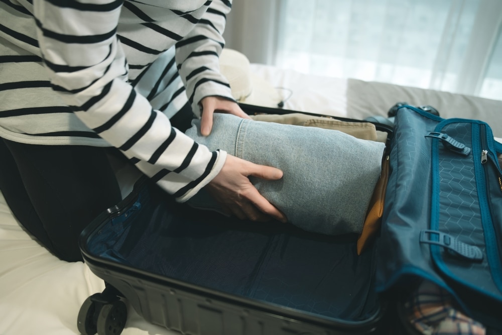 THE CARRY ON CHALLENGE HOW TO TRAVEL LIGHT